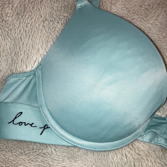 🎉4 for $20 VS Pink Wear Everywhere Push-Up, size 34B - Picture 2 of 10